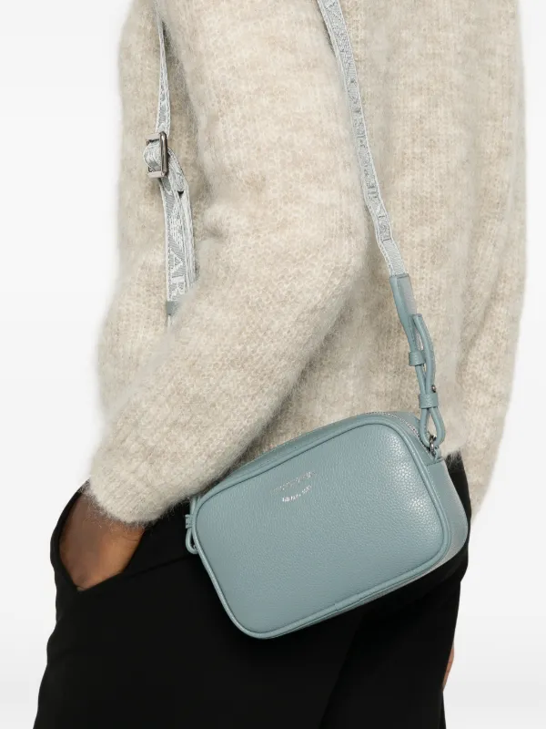 Emporio Armani ロゴストラップ ショルダーバッグ | ブルー | FARFETCH JP