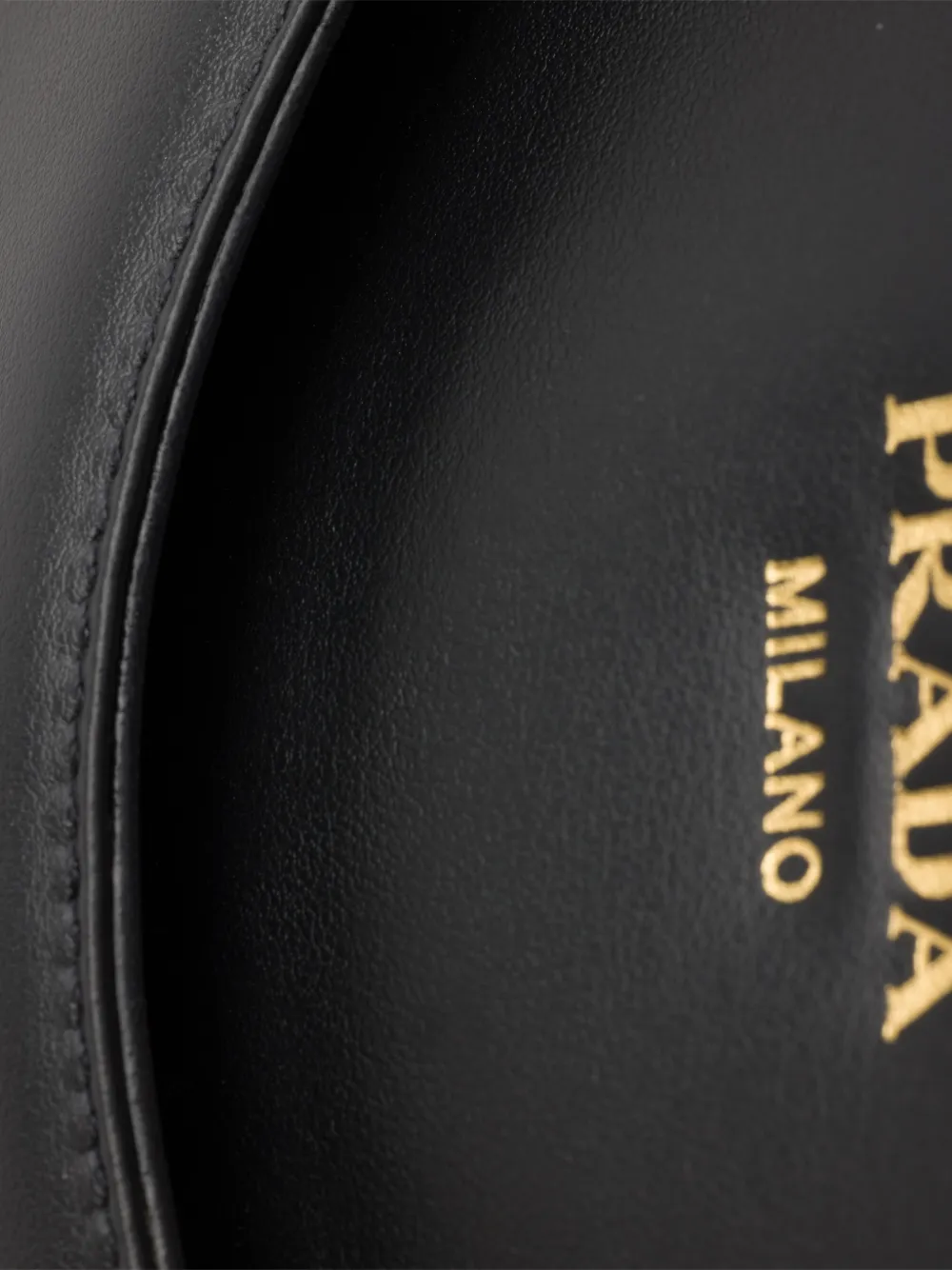 Prada Carry kleine leren handtas Zwart