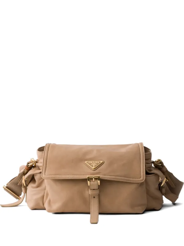 Prada エクスプローラ フラップ ナッパレザーショルダーバッグ M