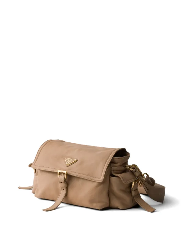 Prada エクスプローラ フラップ ナッパレザーショルダーバッグ M