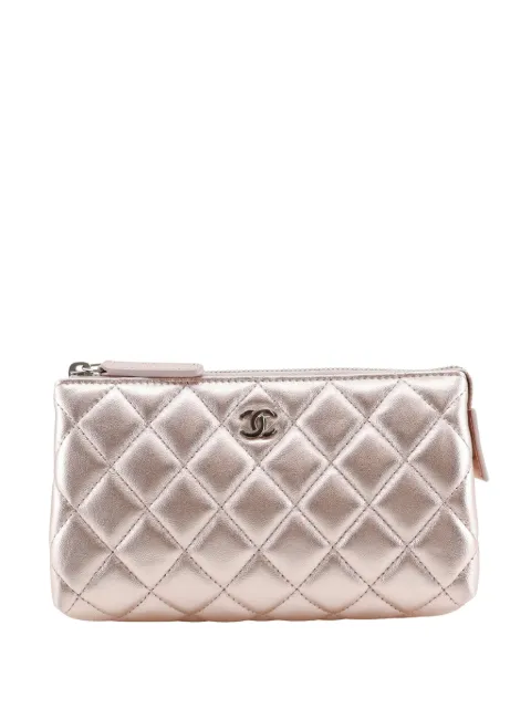 CHANEL Pre-Owned 2015-2016 Metallic Quilted Lambskin Cosmetic pouch