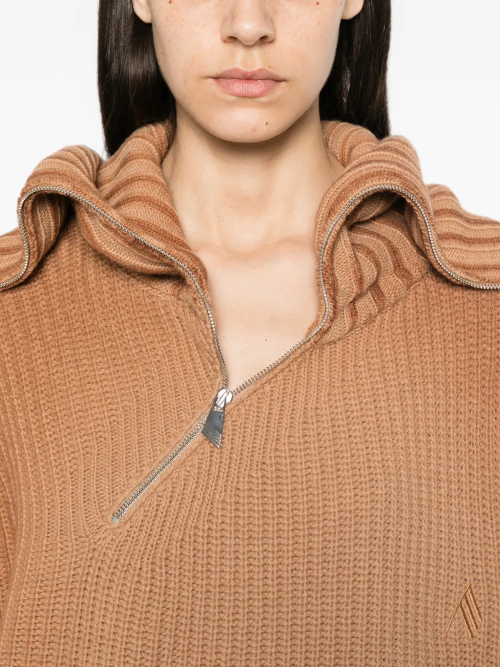The Attico Ribgebreide kraag met rits Beige