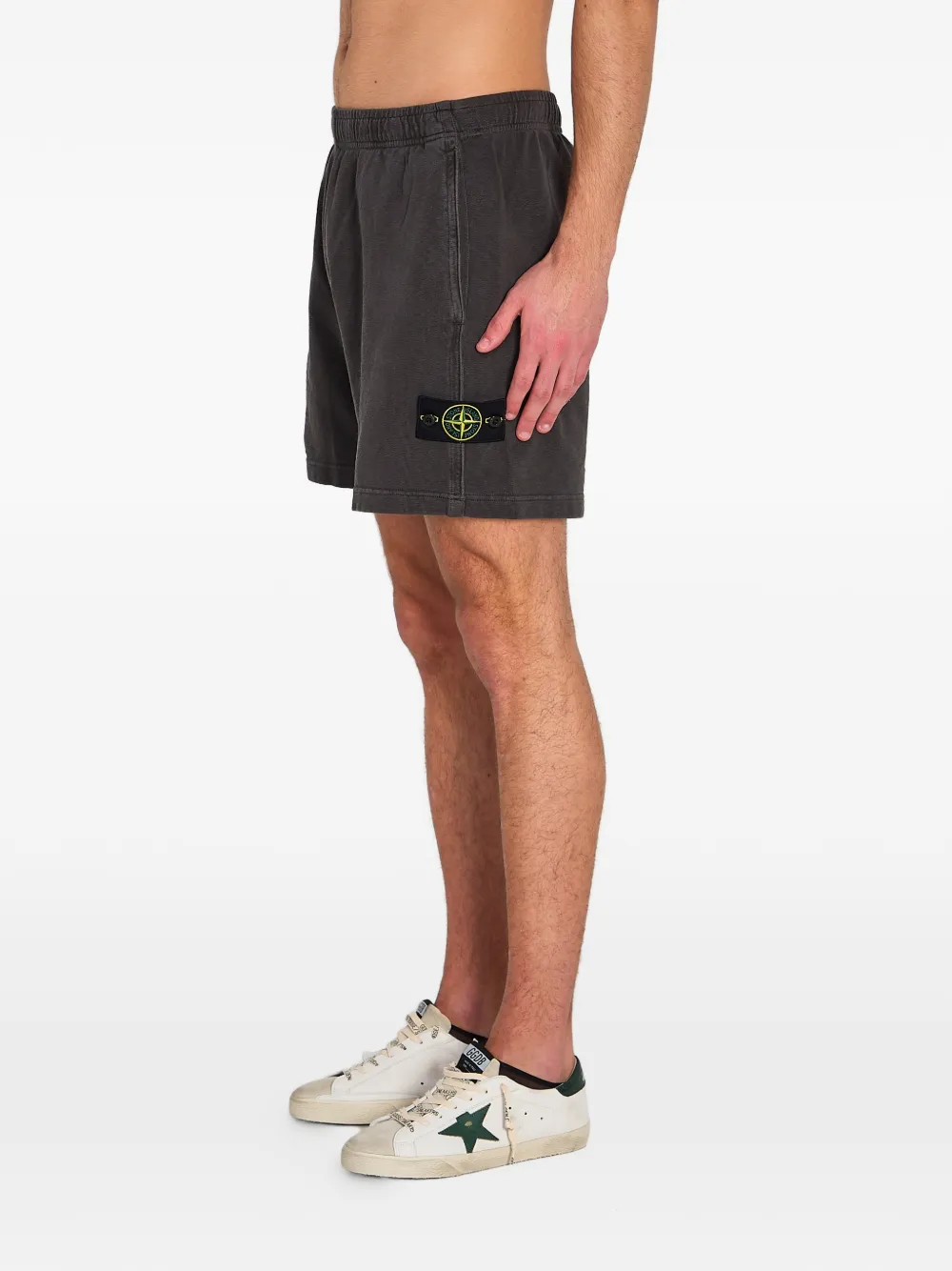 Stone Island 로고 패치 쇼츠 | 트랙 & 러닝 쇼츠 | Image 2