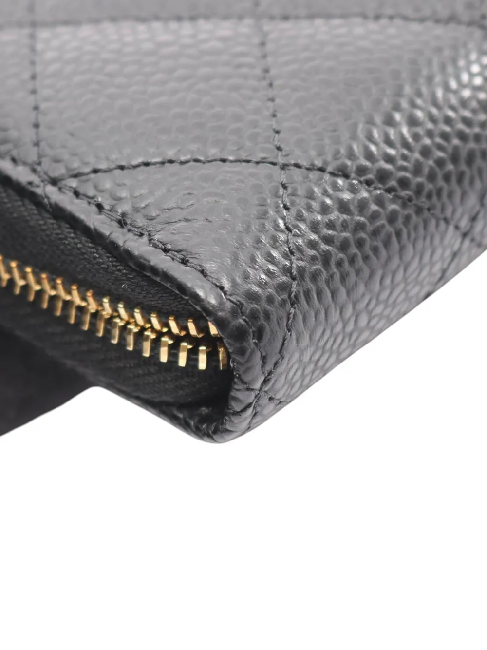 2021-2026 Quilted Caviar Classic Wallet Long Wallets