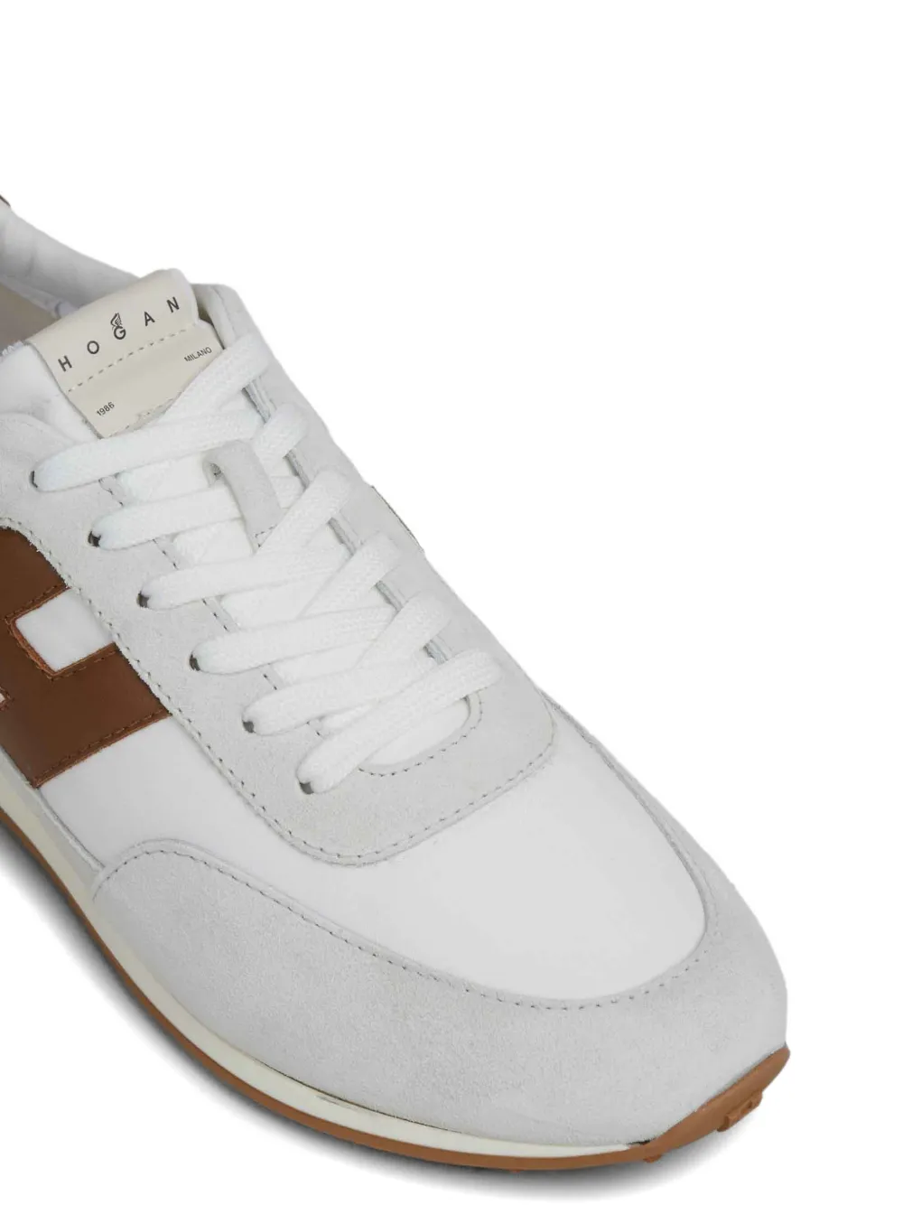Hogan logo-patch suede-panel sneakers Wit