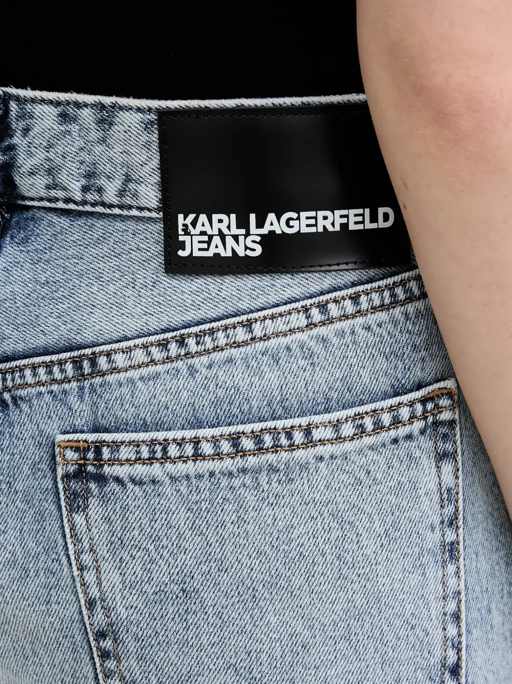 Slit-Detail Jeans