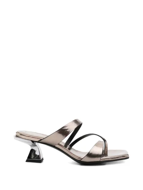 Donnarì strappy leather sandals
