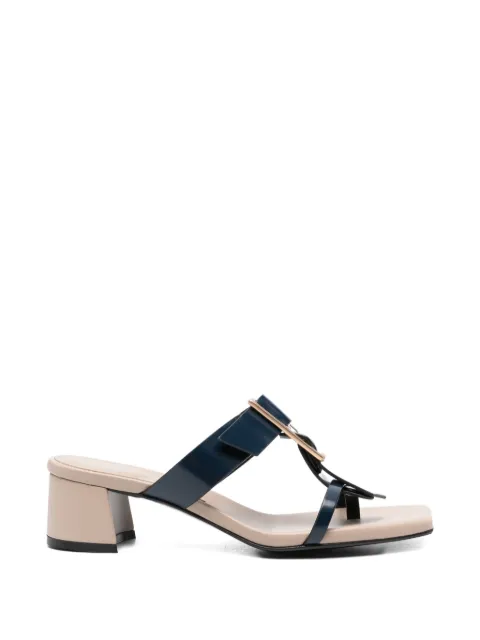 Donnarì buckle leather sandals
