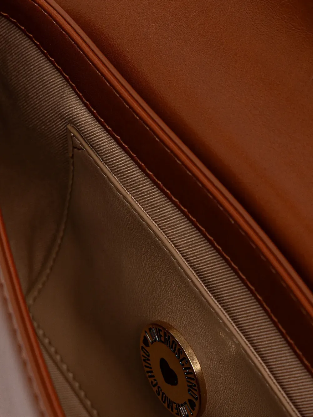 Love Moschino Schoudertas met logoplakkaat Bruin