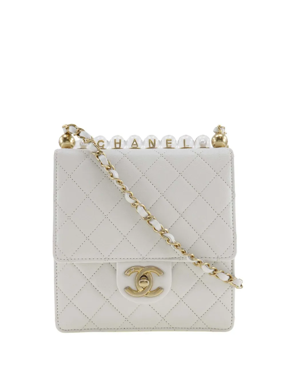 CHANEL Pre-Owned 2020 Small Quilted Lambskin Chic Pearls Flap crossbody bag - Bianco