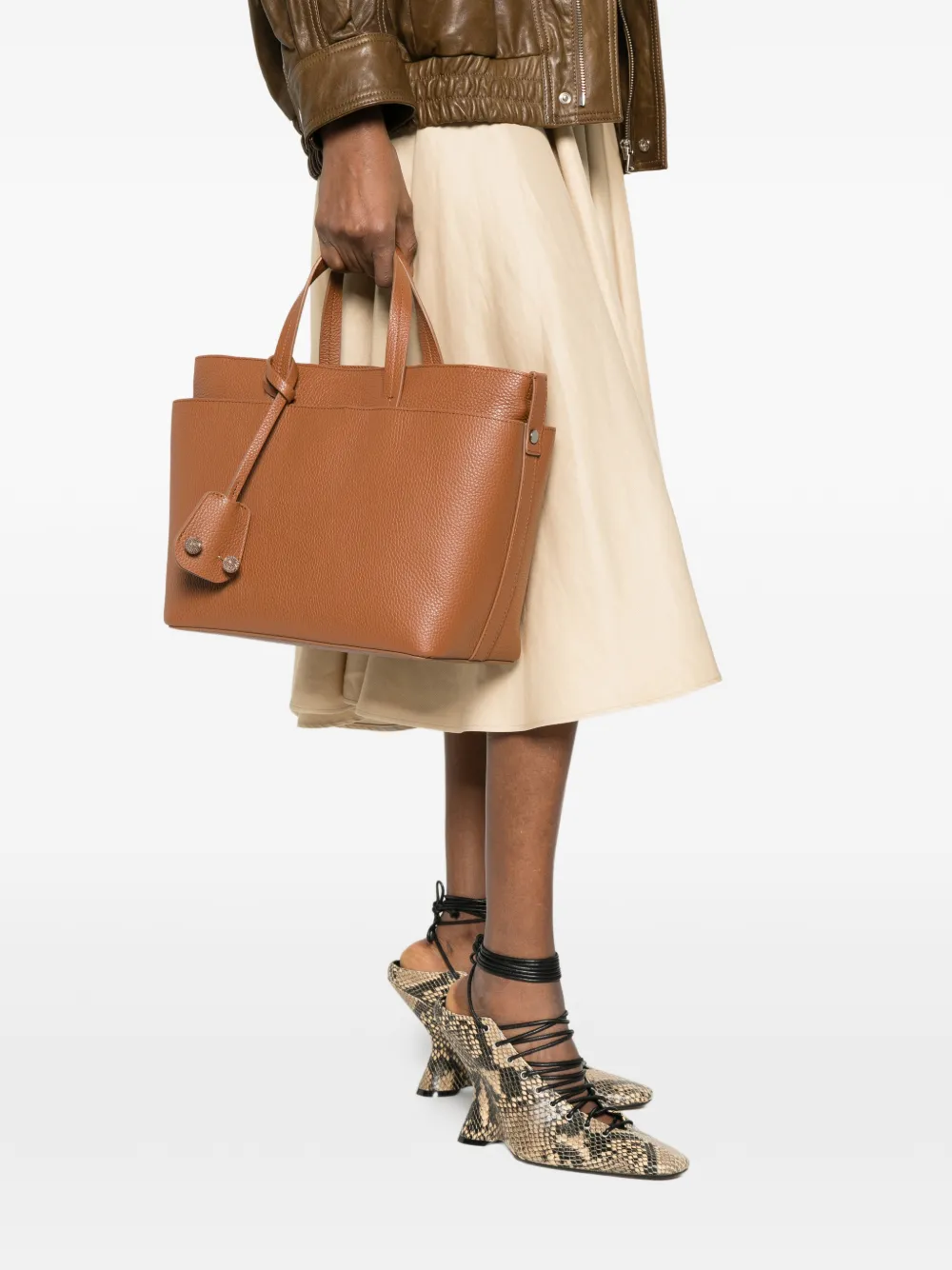 Fabiana Filippi Leren shopper Bruin