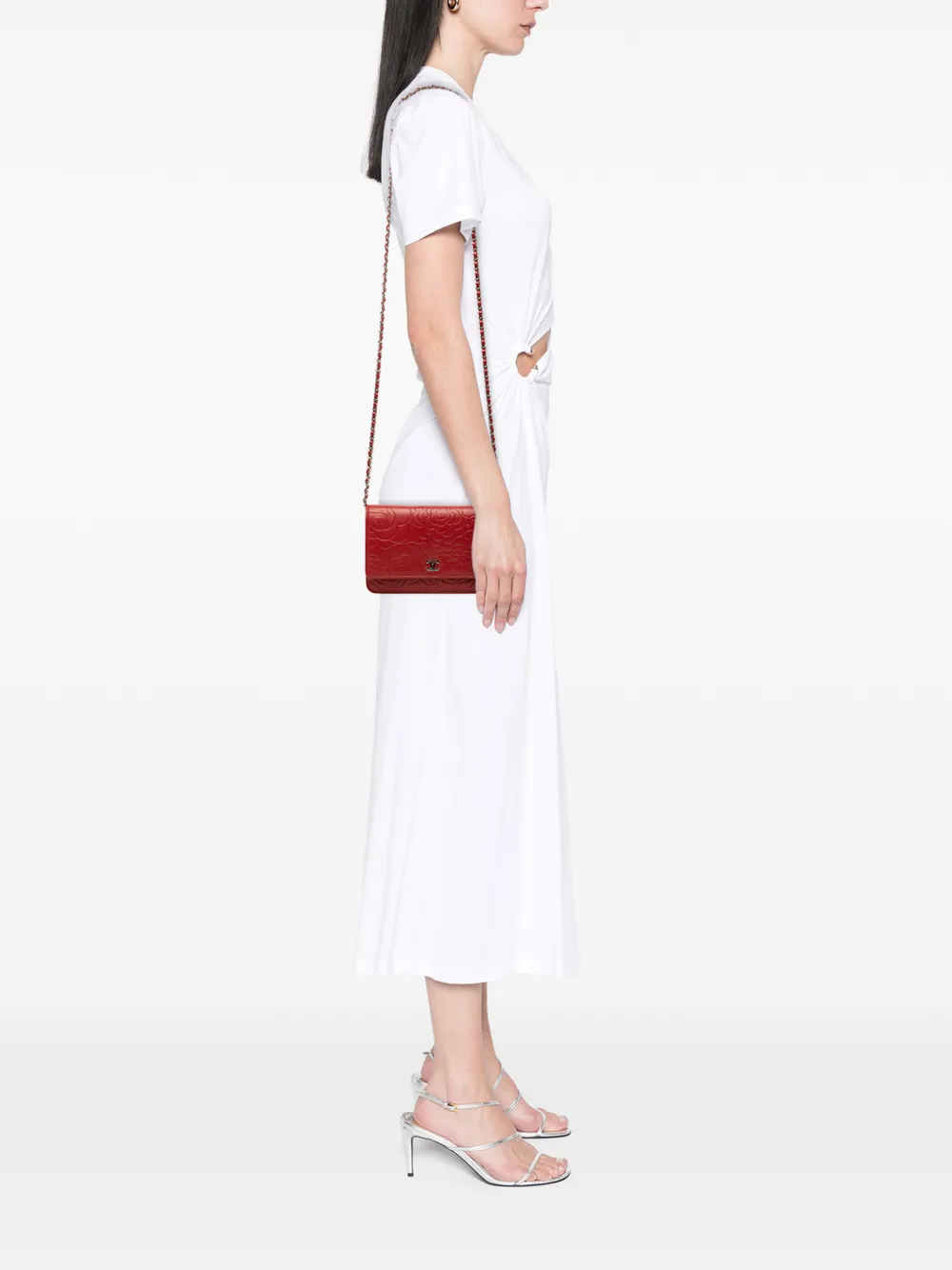  Chanel Pre-owned Sac à Bandoulière Wallet On Chain En Peau D'agneau à Motif Camélia Embossé Cc (2014) - Rouge 