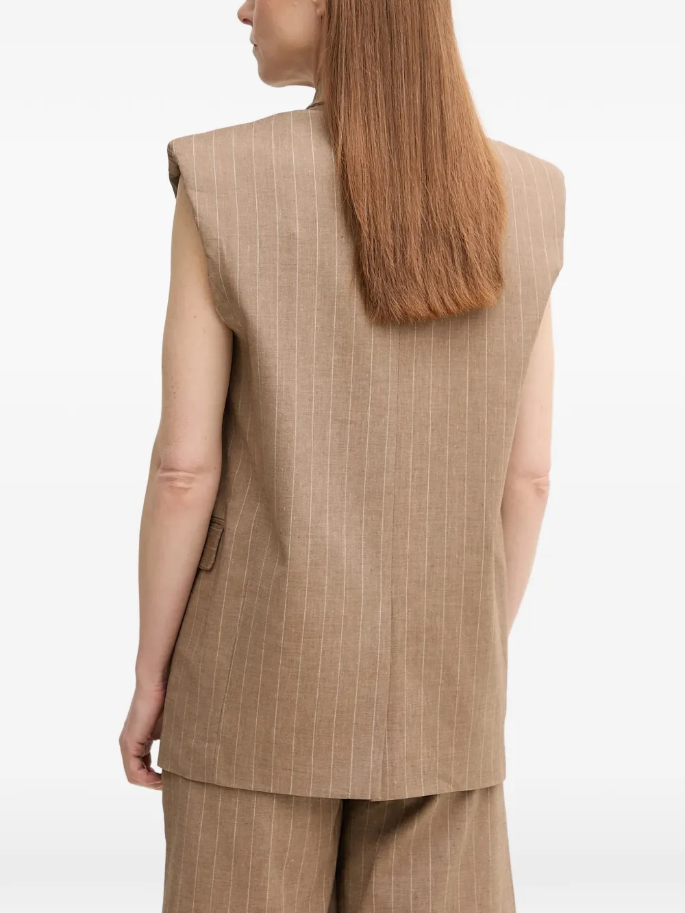 La Petite Française Valmy gilet met enkele rij knopen en krijtstreep Beige