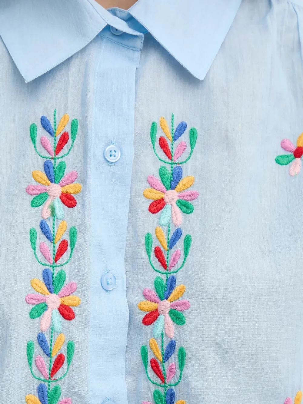 La Petite Française Chen blouse met geborduurde knoop Blauw