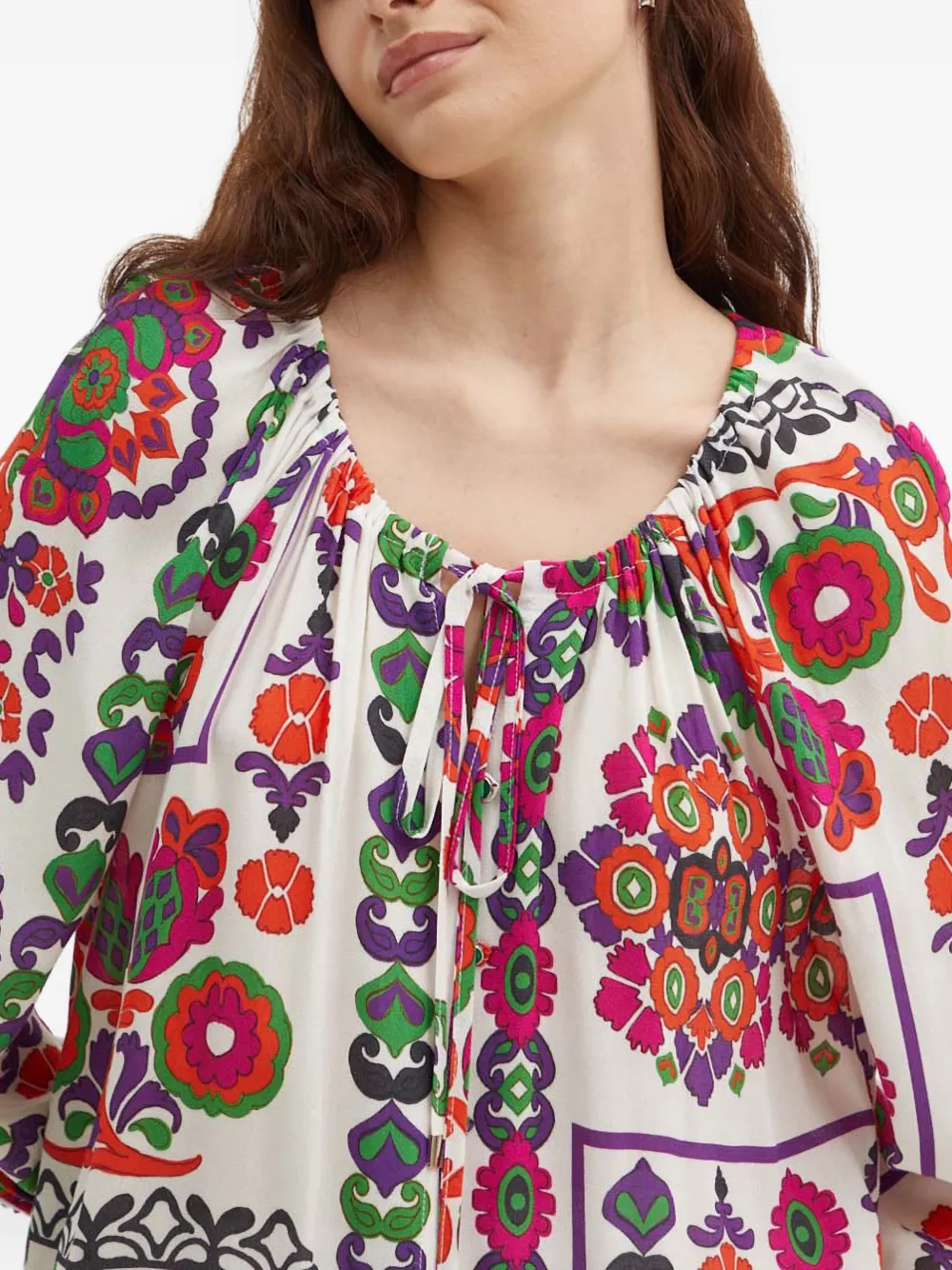 La Petite Française Bonbon top met gestrikte hals en bloemenprint Wit