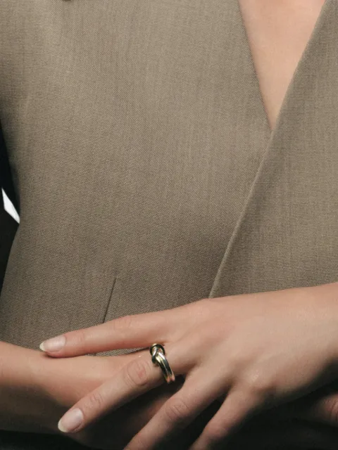 NORMA JEWELLERY Anel Hydra com detalhe de nó