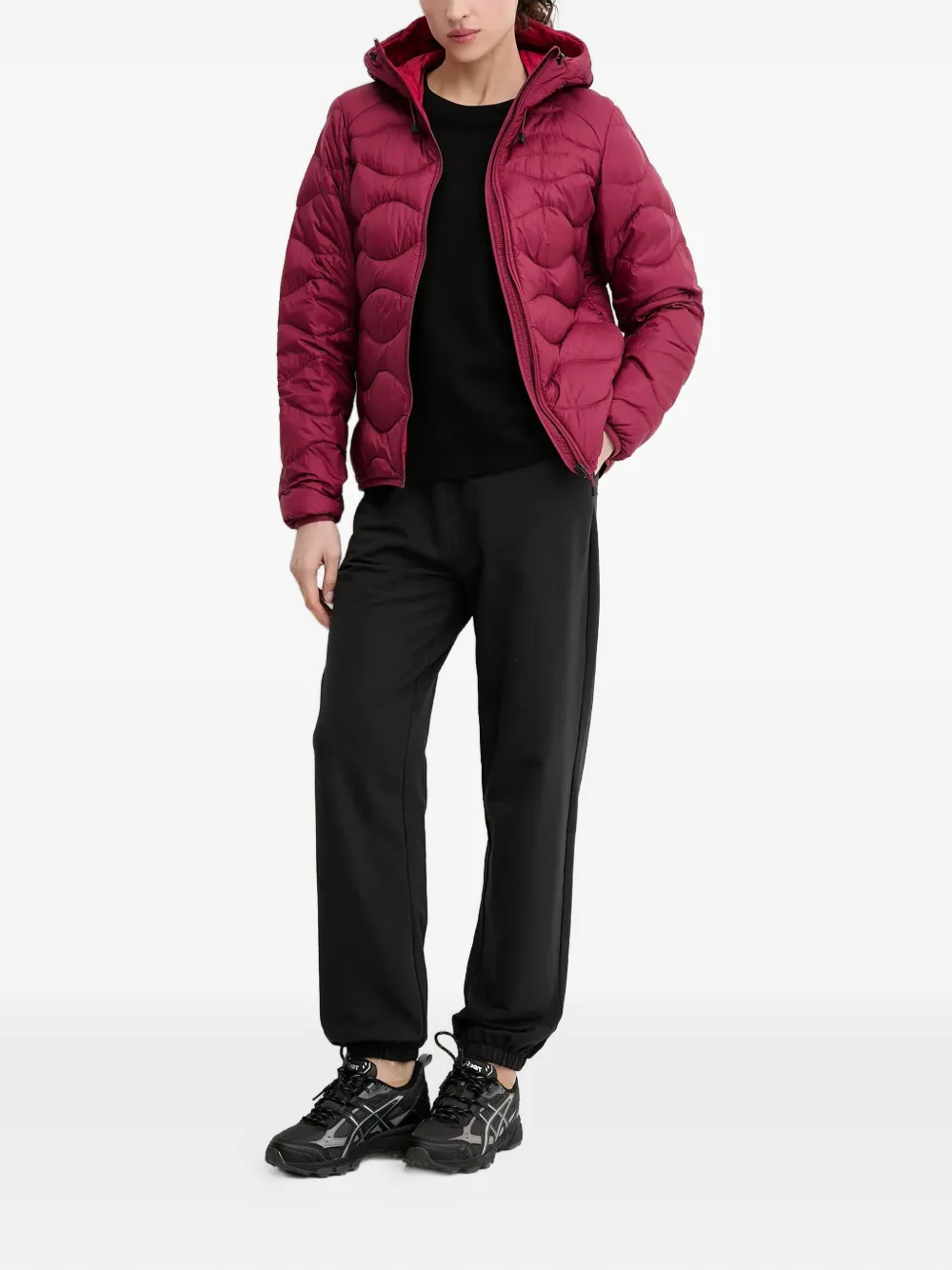  Peak Performance Helium Hooded Quilted-design Jacket - Red 