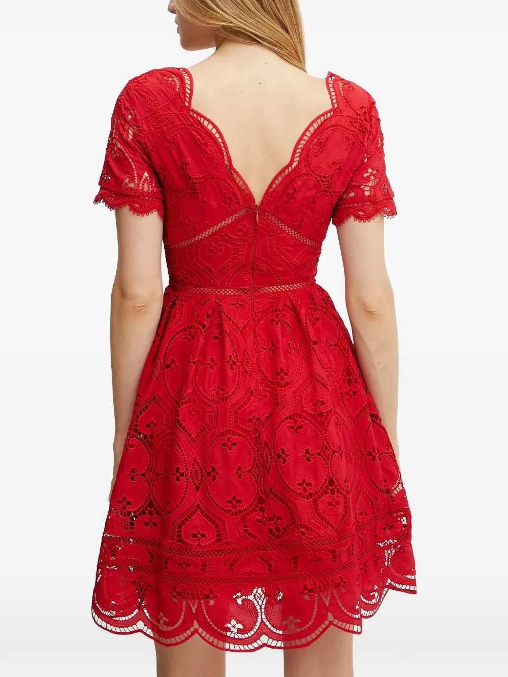 Morgan Mini-jurk met gewelfde afwerking Rood