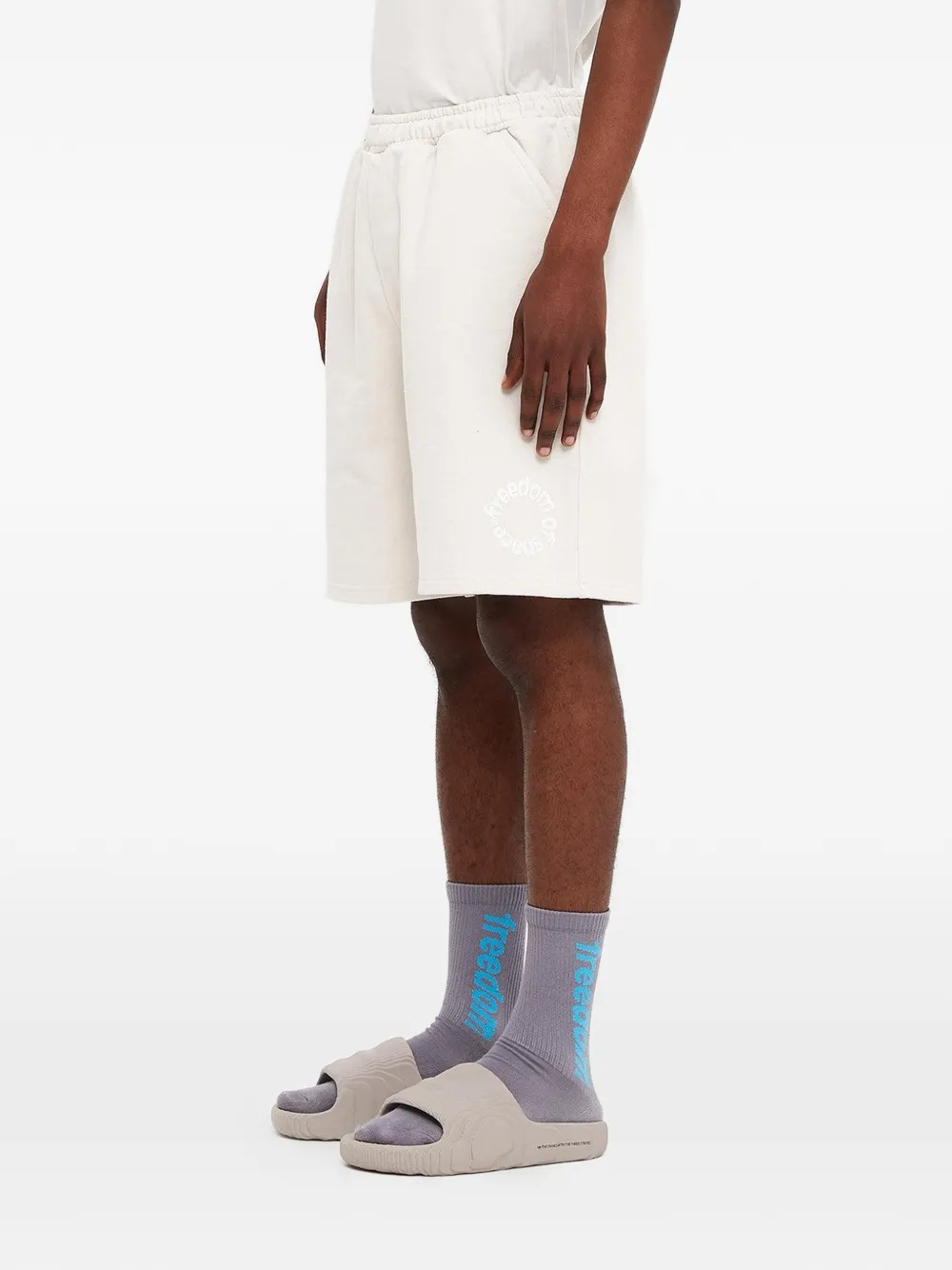 FREEDOM OF SPACE Trainingsshorts met logo Beige
