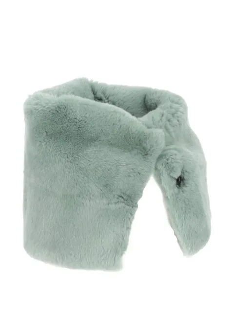 Antipast faux-fur muffler