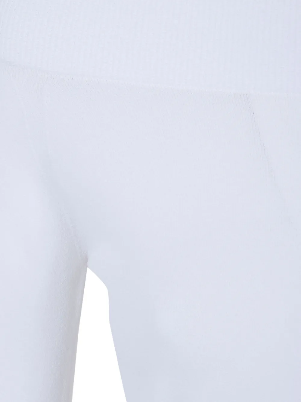  Nuur Off-shoulder Top - White 