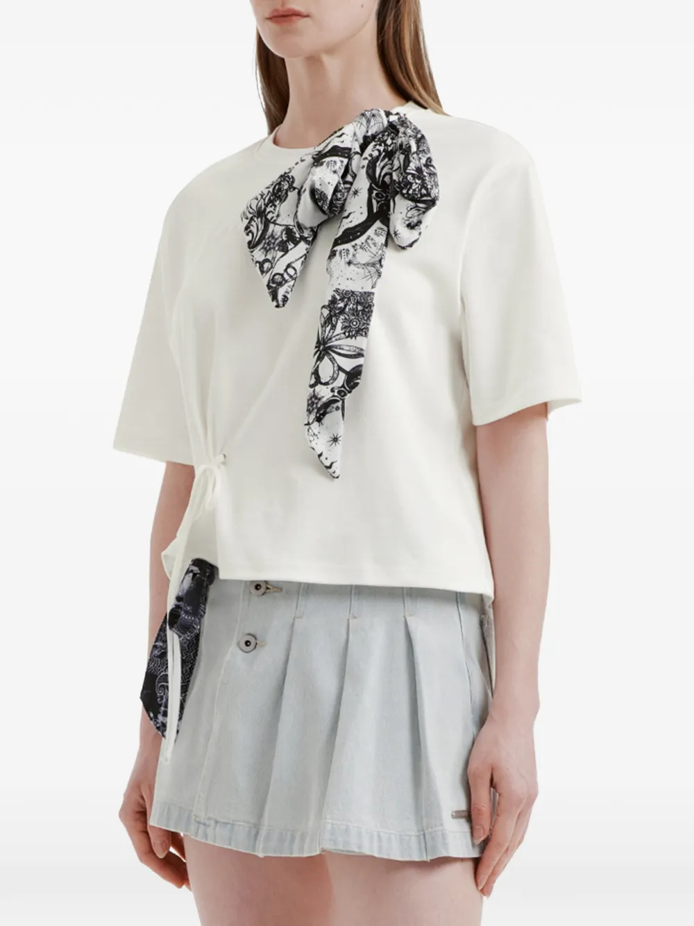  Musium Div. Tie-detail T-shirt - Neutrals 