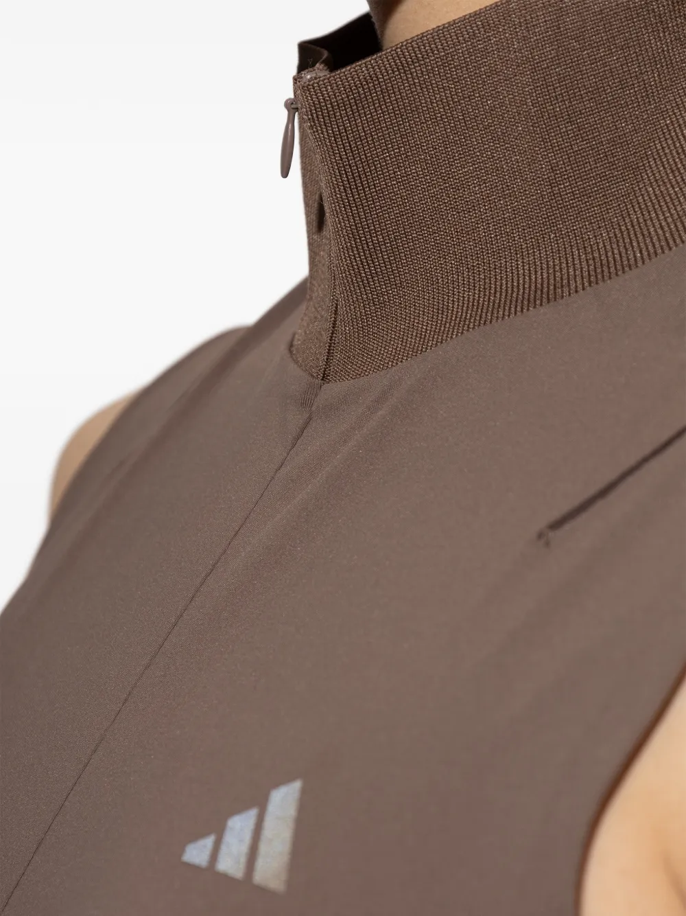 adidas x Entire Studios mouwloos jumpsuit met hoge hals Bruin