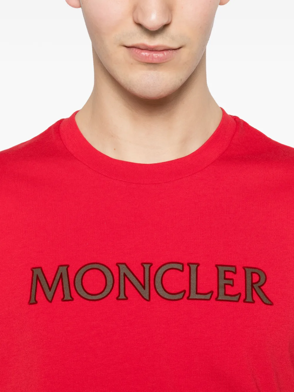 Moncler T-shirt met logodetail Rood