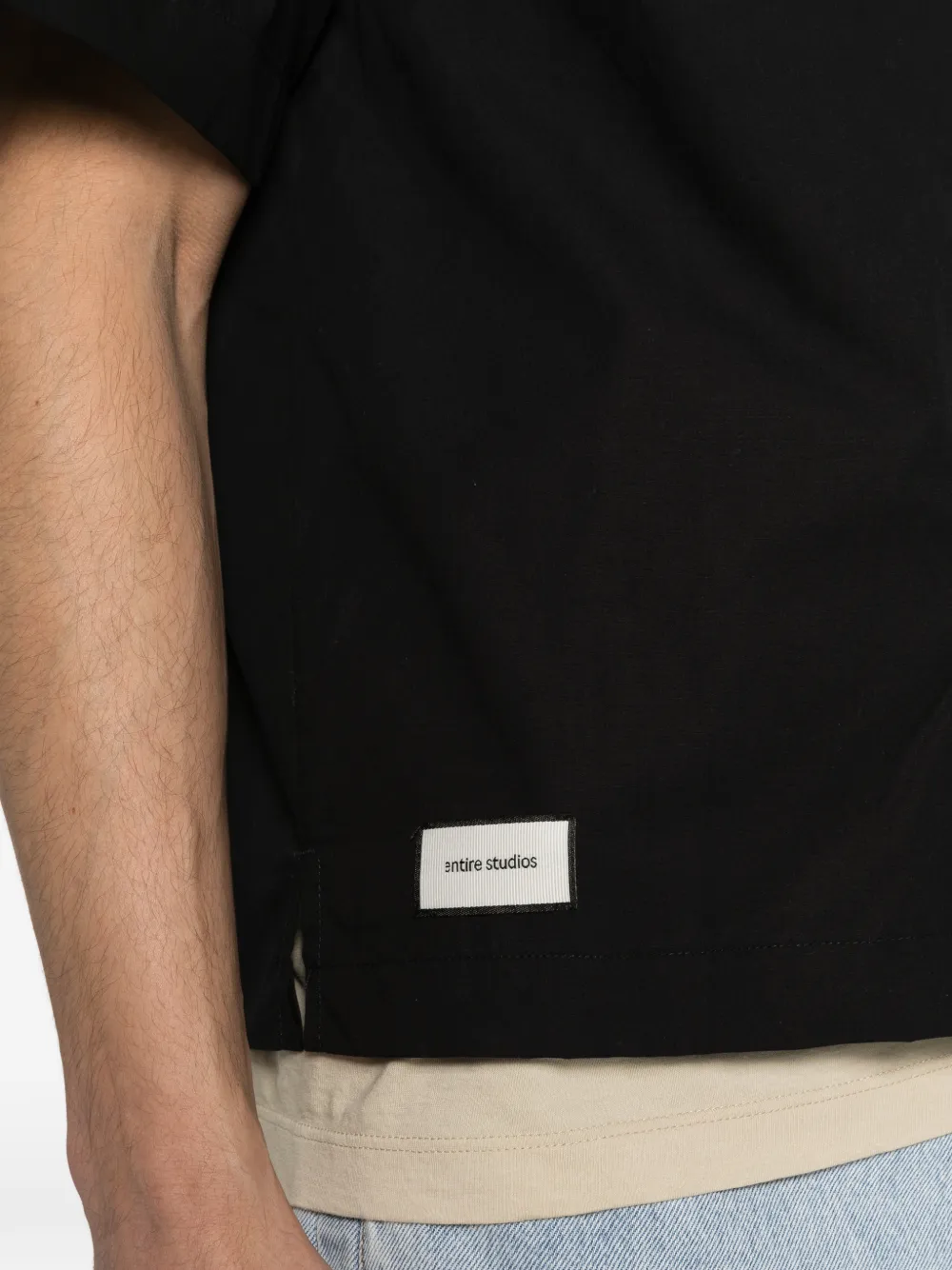 ENTIRE STUDIOS Shirt met korte mouwen en zak Zwart