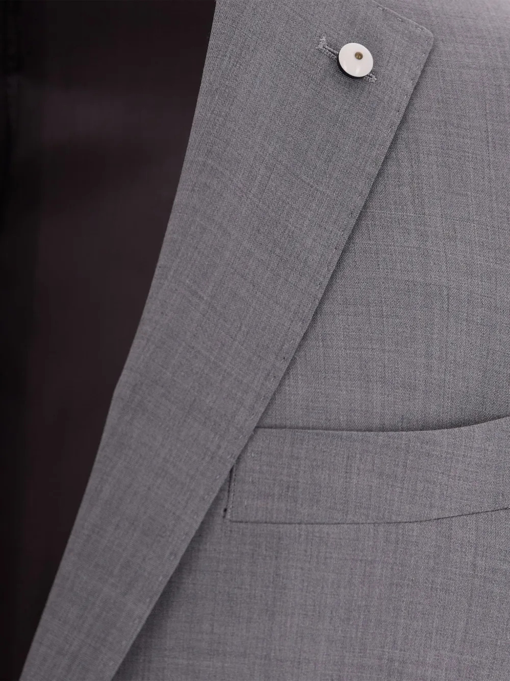 Button Fastening Wool Suit