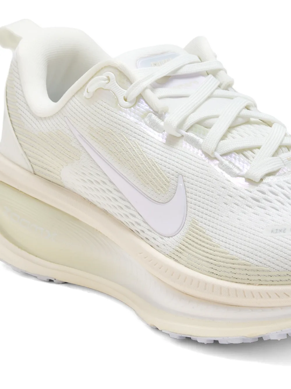 Nike Vomero 18 sneakers Beige