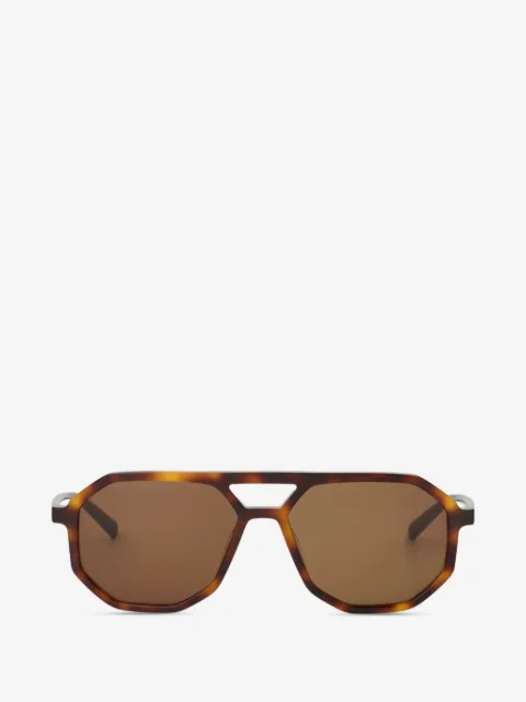 Karl Lagerfeld lentes de sol con detalle del logo