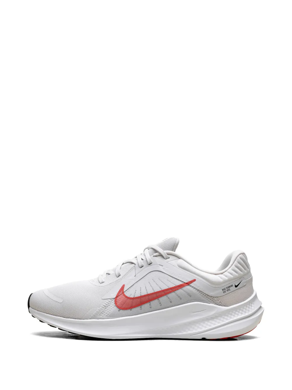 Quest 5 Running Sneakers