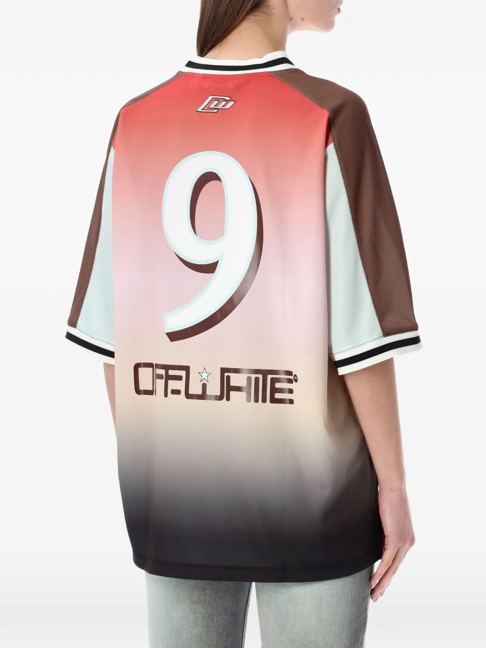 SOCCER V-NECK T-SHIRT