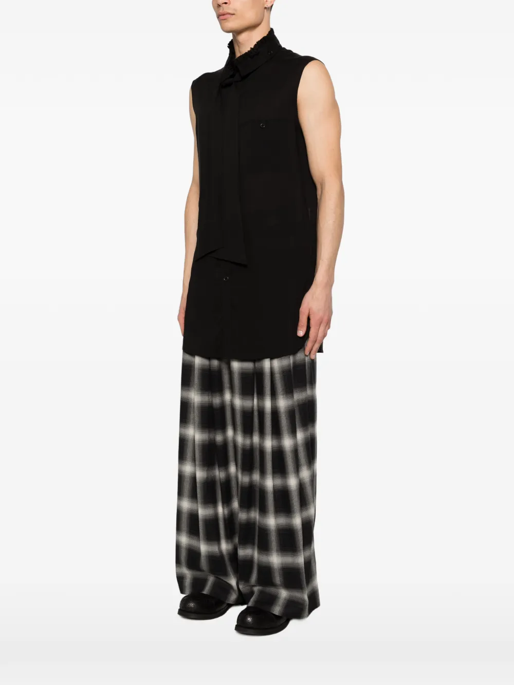 Yohji Yamamoto Mouwloze top met strik Zwart