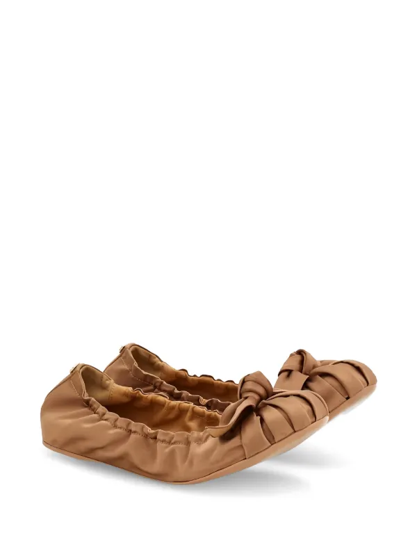 Ferragamo リボン フラットシューズ | ニュートラル | FARFETCH JP