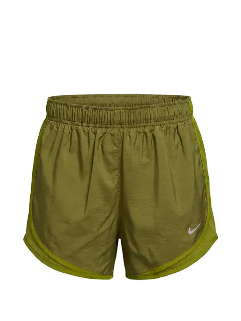 Nike shorts de running con detalle del logo