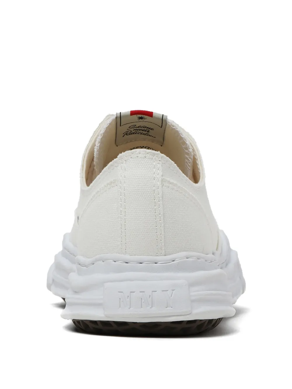 Maison MIHARA YASUHIRO Gerafelde sneakers met veters Wit