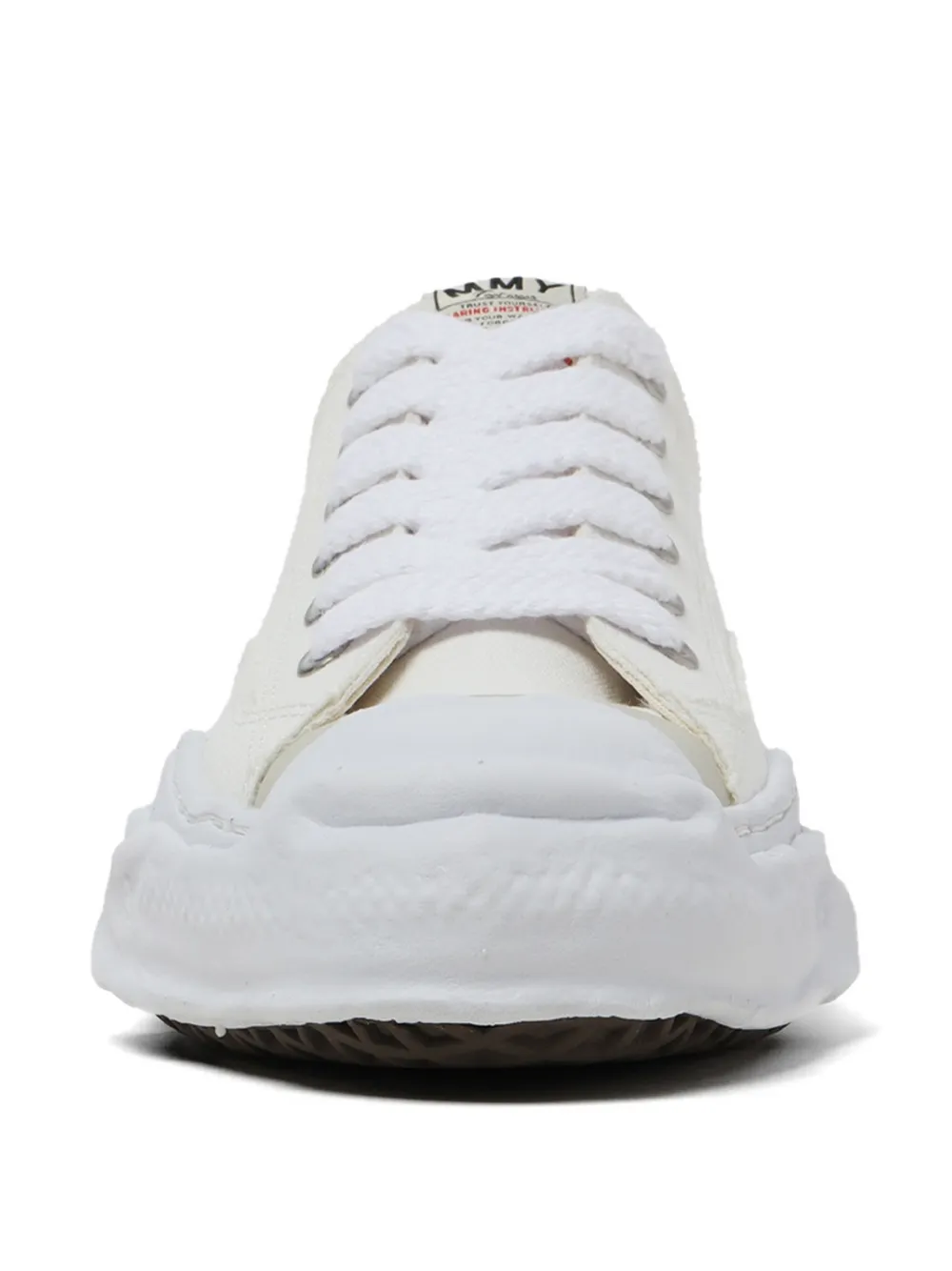 Maison MIHARA YASUHIRO Gerafelde sneakers met veters Wit
