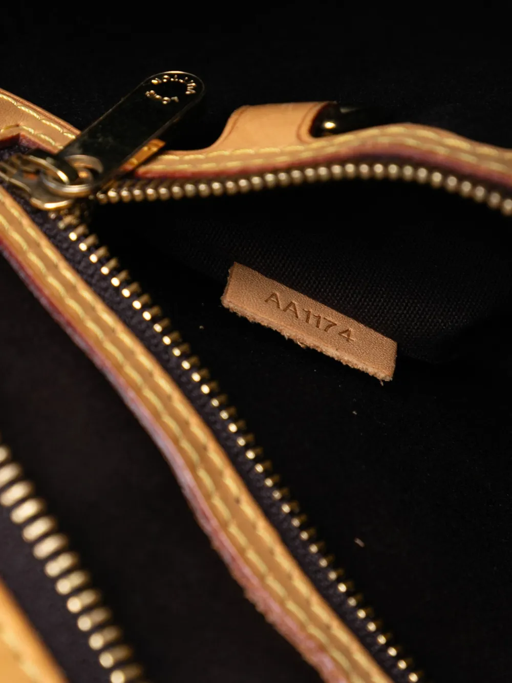 2014 Monogram Vernis Brea Mm Satchel
