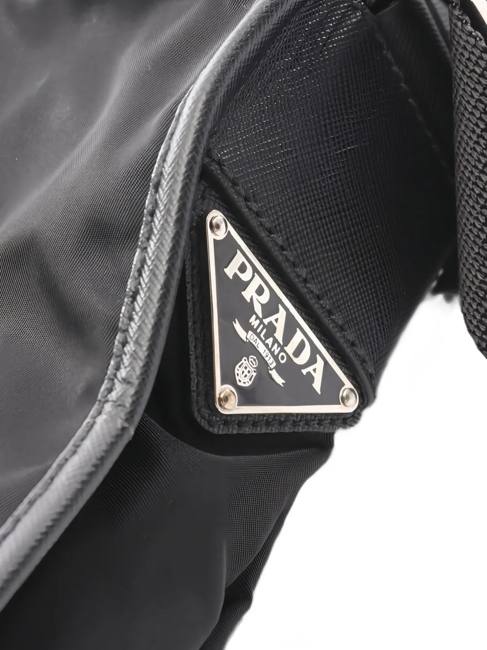 2000s Tessuto Leather Shoulder Bag