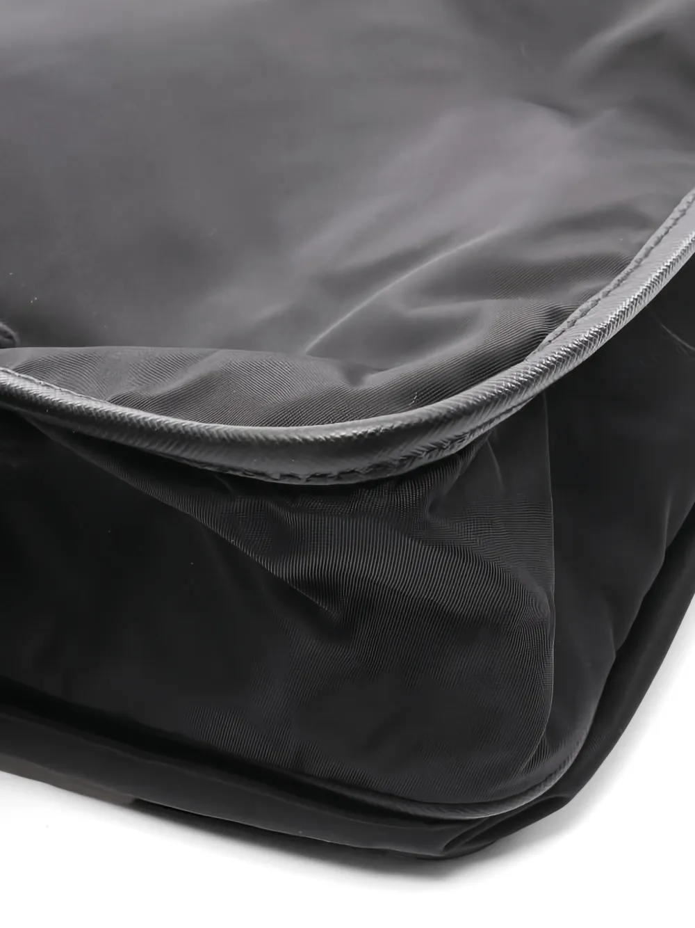 2000s Tessuto Leather Shoulder Bag