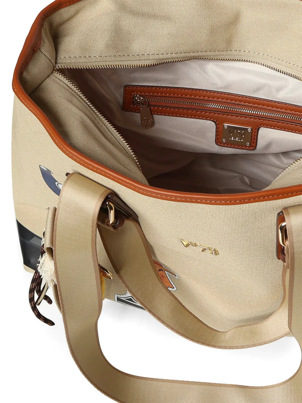 V73 Printed Shoulder Bag In Neutral