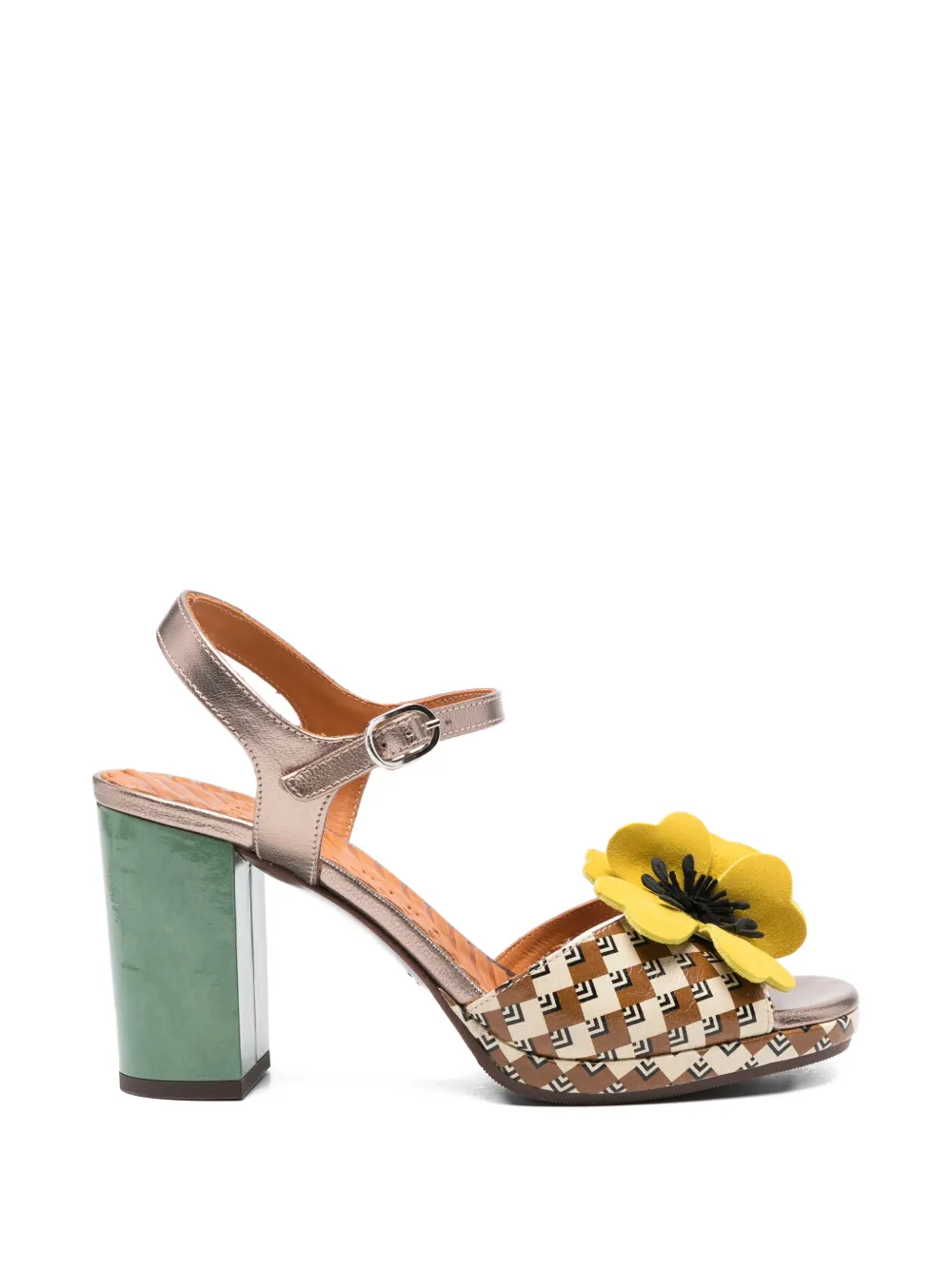 Chie Mihara Parlota leren pumps met bloemen Beige