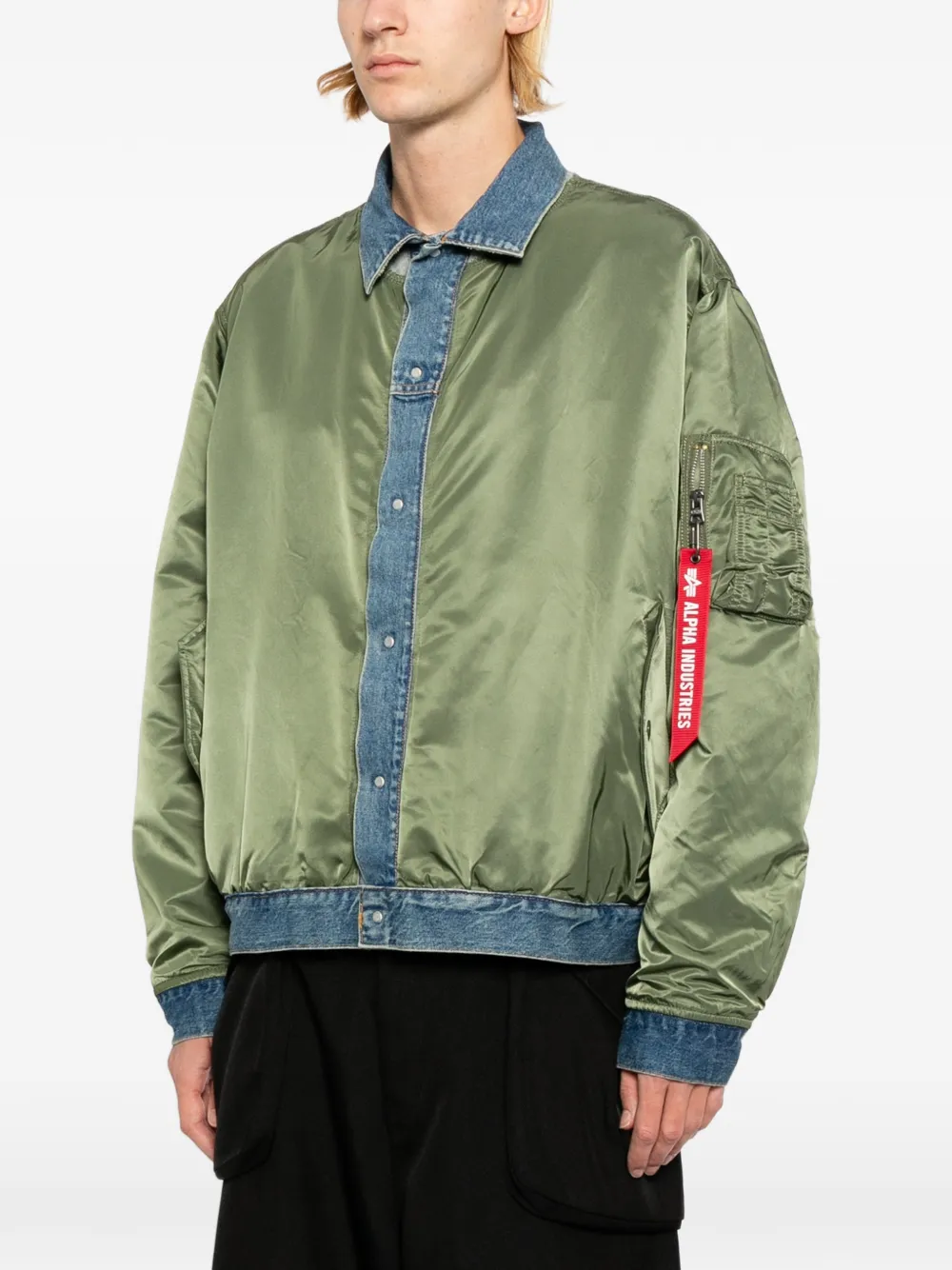 Junya Watanabe MAN x Alpha Industries MA-1 bomberjack Groen