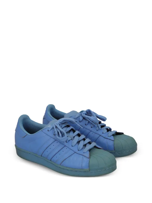 Adidas x Pharrell Williams 'Equality Superstar' スニーカー