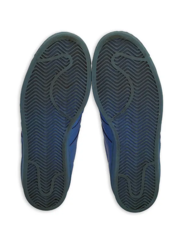 Adidas x Pharrell Williams 'Equality Superstar' スニーカー
