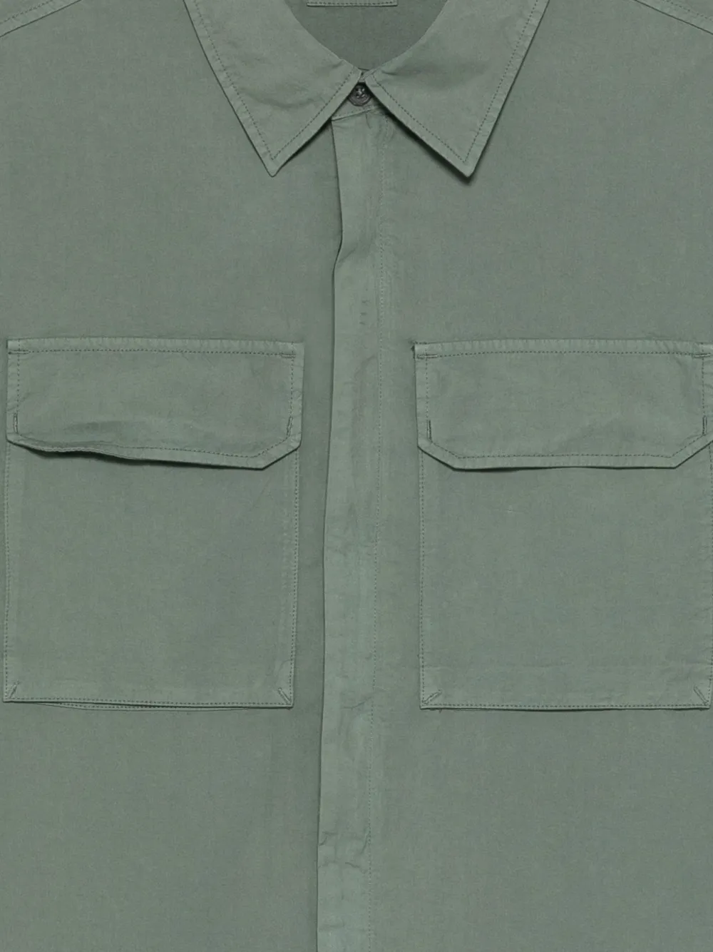 C.P. Company Shirtjack met zak en knopen Groen
