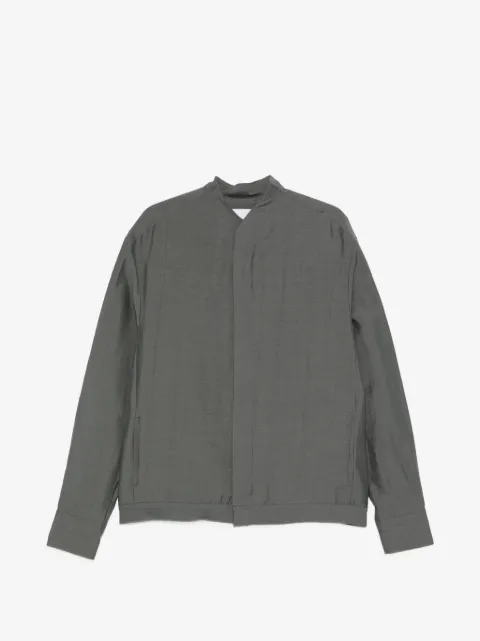 Costumein collarless jacket