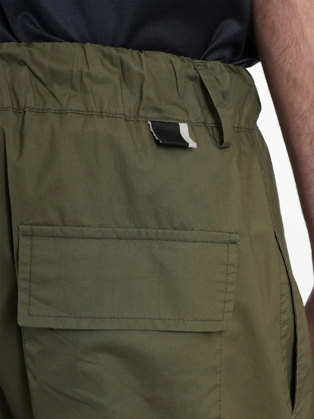 Low Brand Broek met elastische tailleband en klepzak Groen